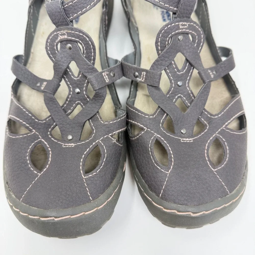 JBU Womens 7M Gray Mary Jane Flat Sandals Memory Foam Floral Laser Cut Vegan